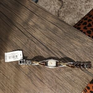 DKNY WATCH
